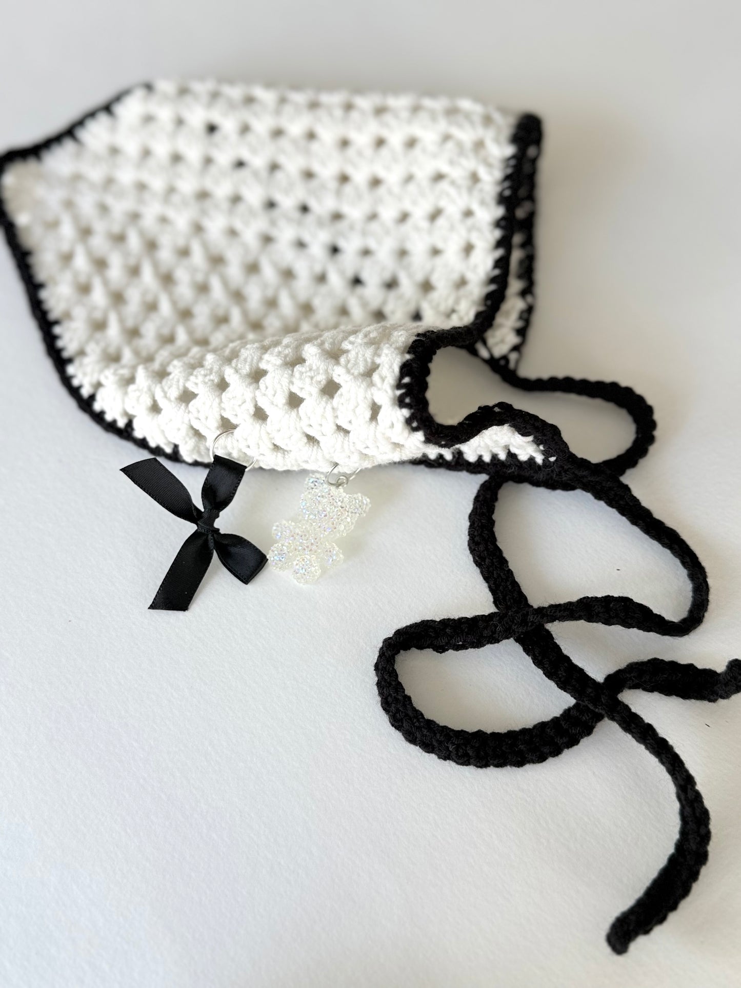 OXFORD CROCHET BANDANA - CHARM EDITION