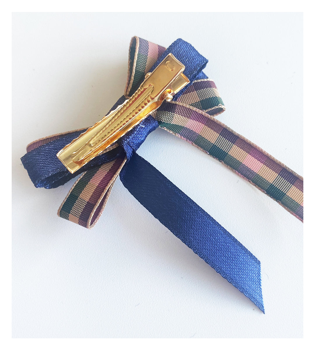 Busy Bee Bow