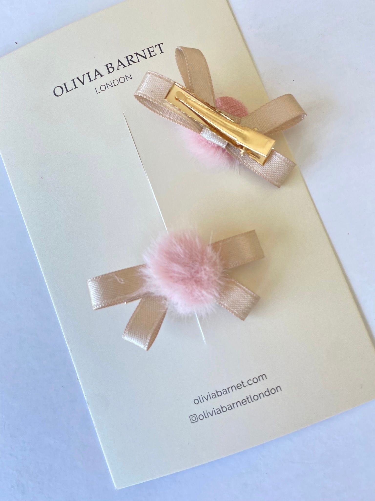 MINI POMPOM SAÇ KLİPSİ (BEJ)