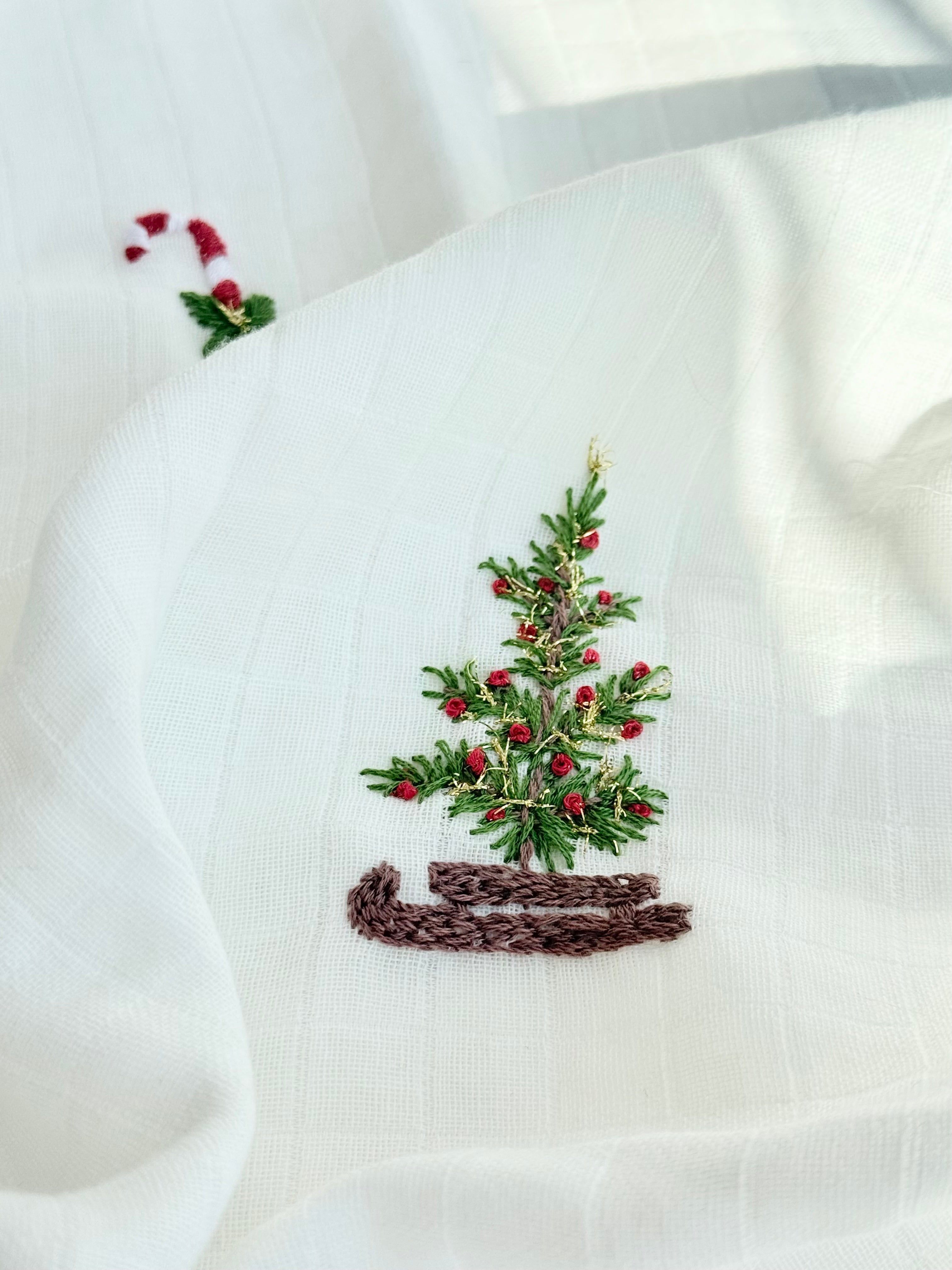 HOLIDAY STORY MUSLIN