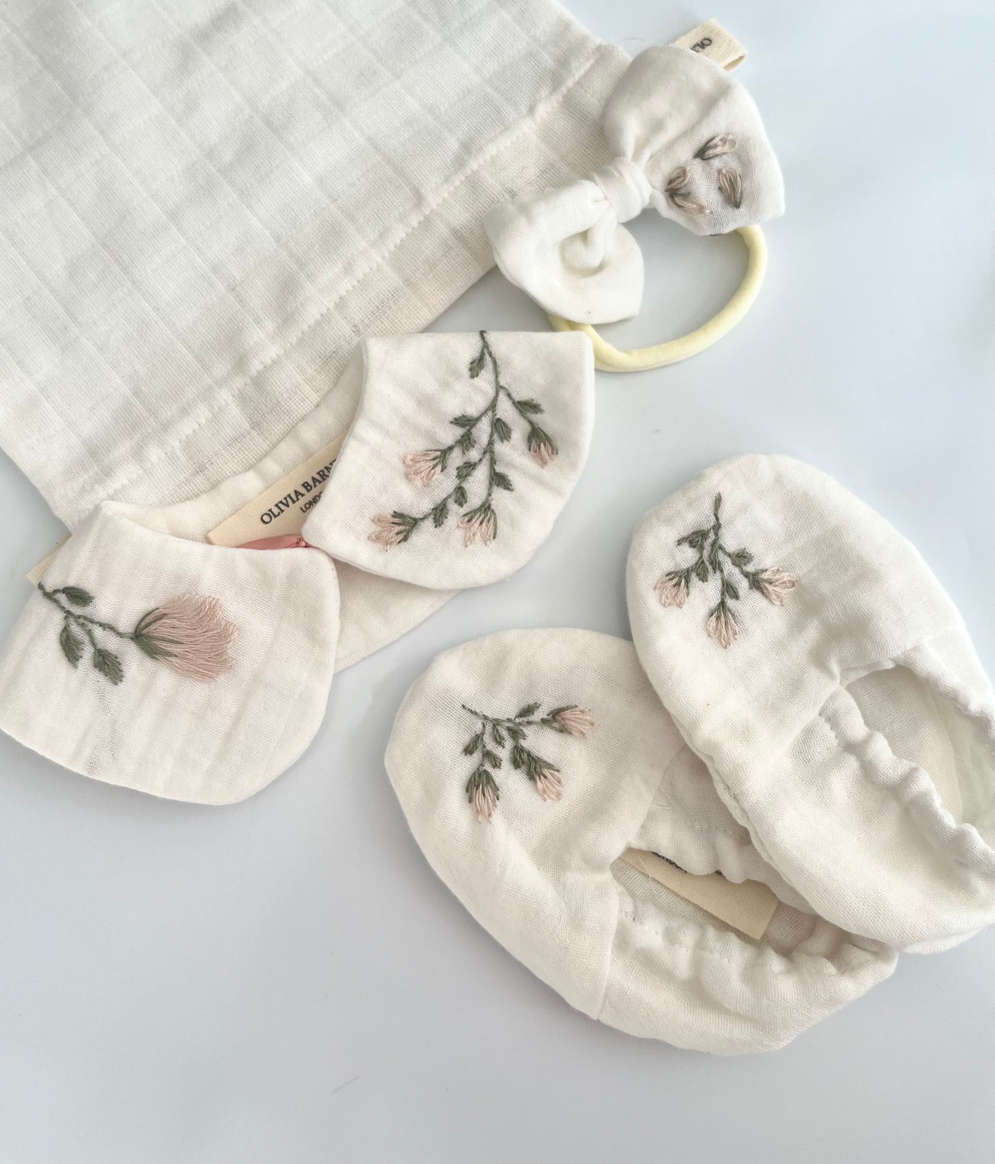 CAMELLIA BABY BLOOM YAKA & PATİK SETİ