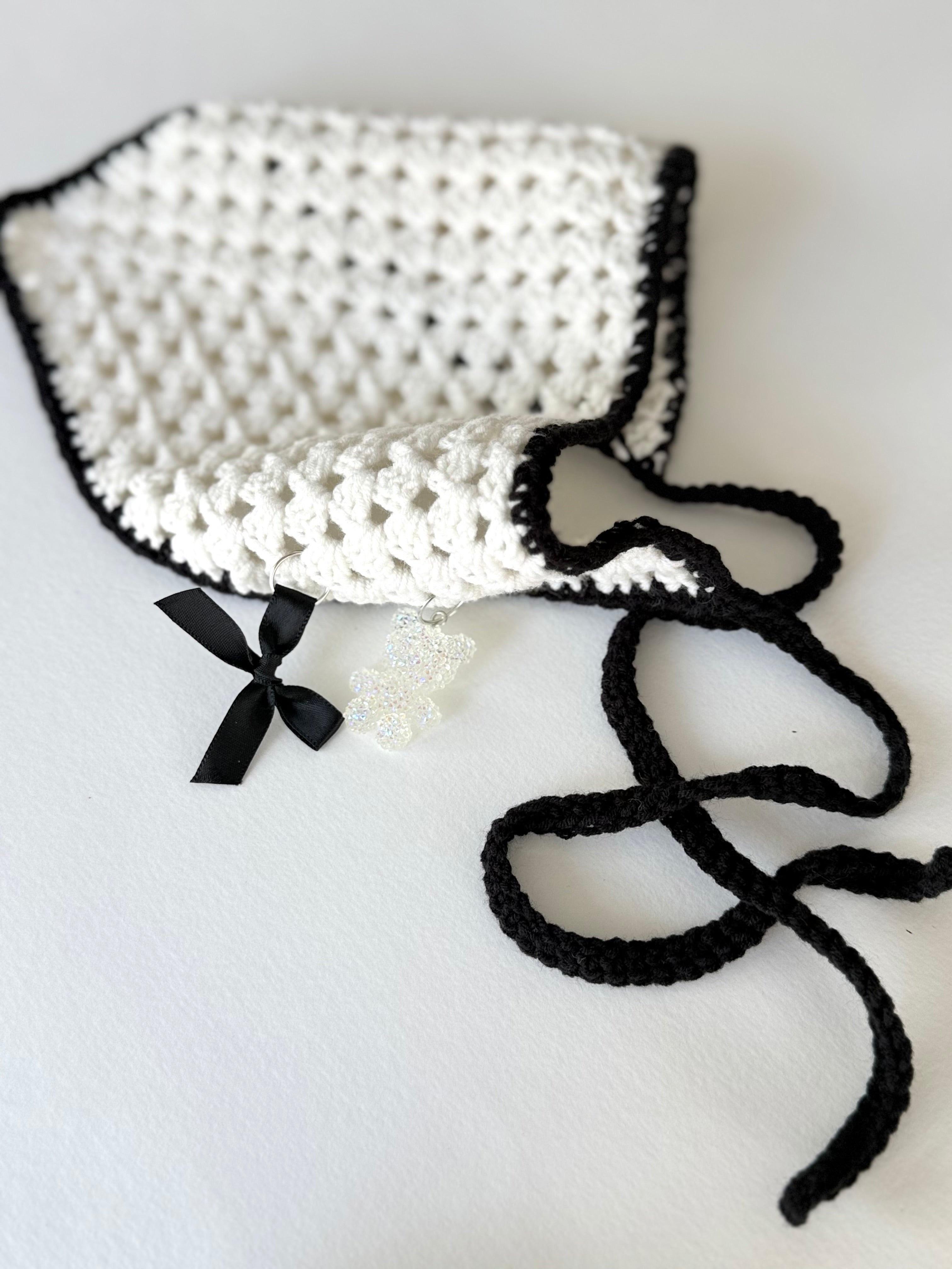 OXFORD CROCHET BANDANA - CHARM EDITION