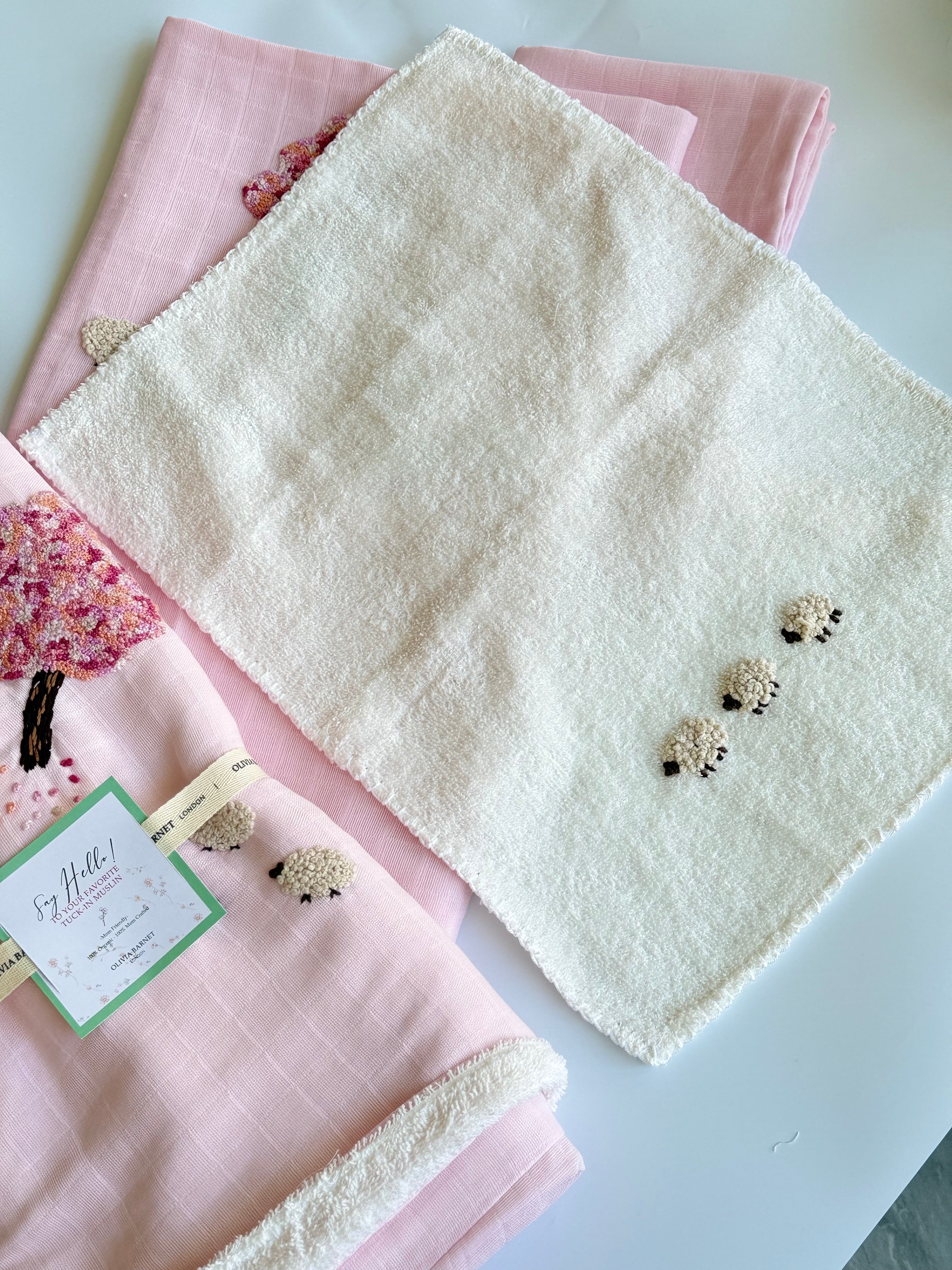 BLUSH LAMB BANYO SETİ