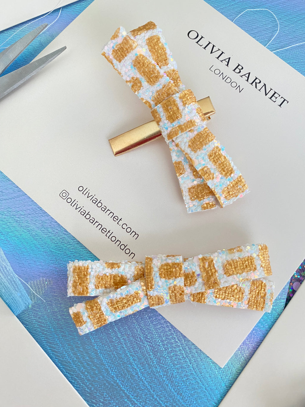 GOLDEN GIRL BOW SAÇ KLİPSİ / 2 pcs.