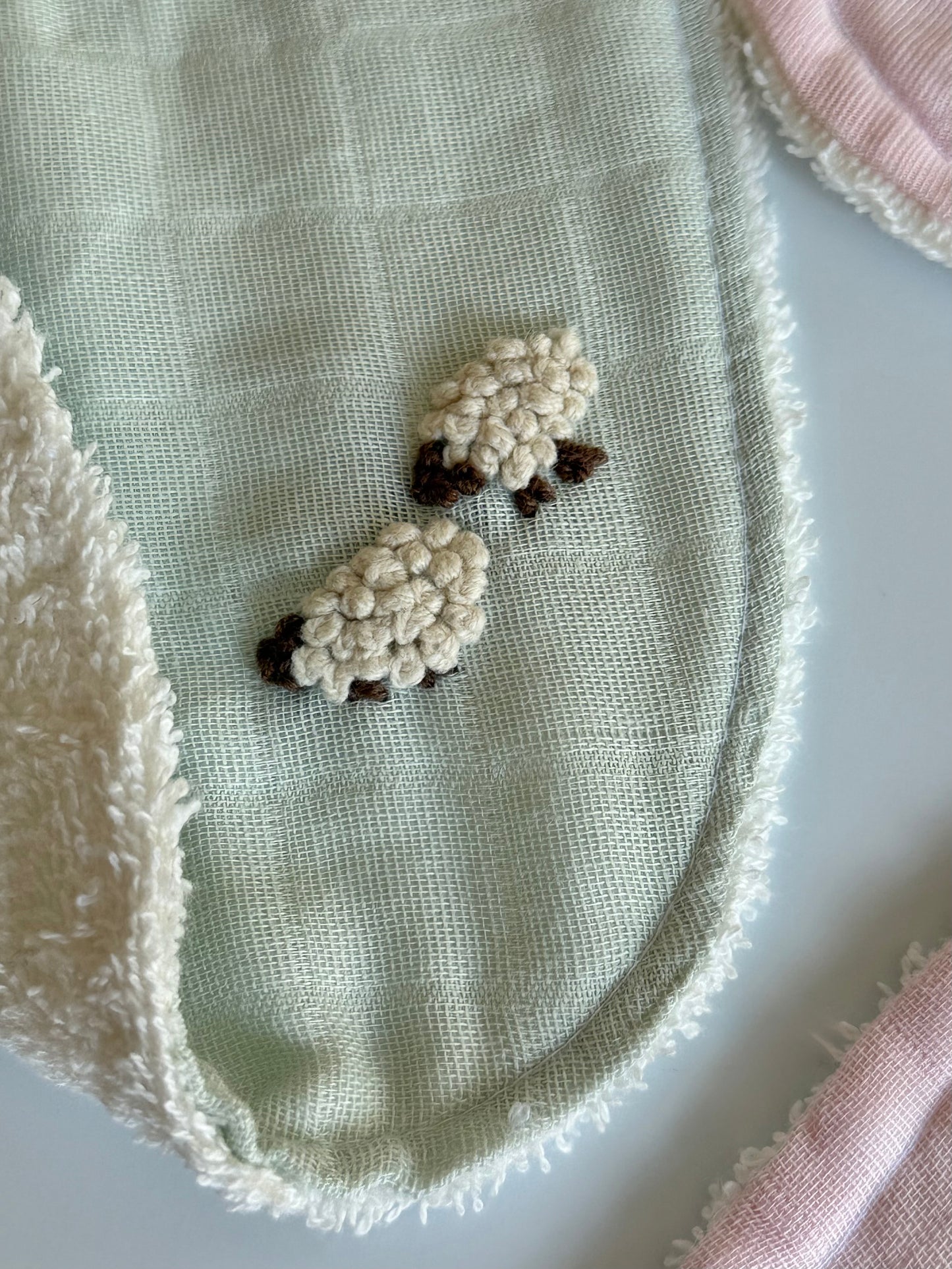MINT LAMB ÖNLÜK & YAKA SETİ