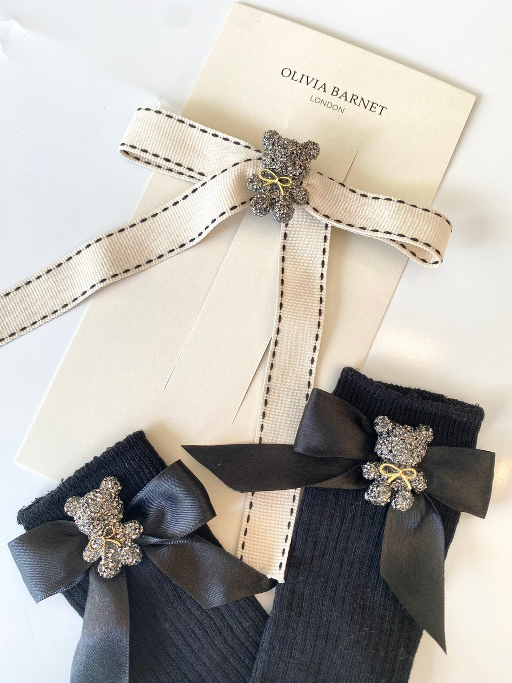 OXFORD ICONIC TOKA & ÇORAP SETİ