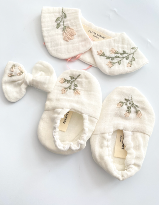 Camellia Baby Bloom Gift Set