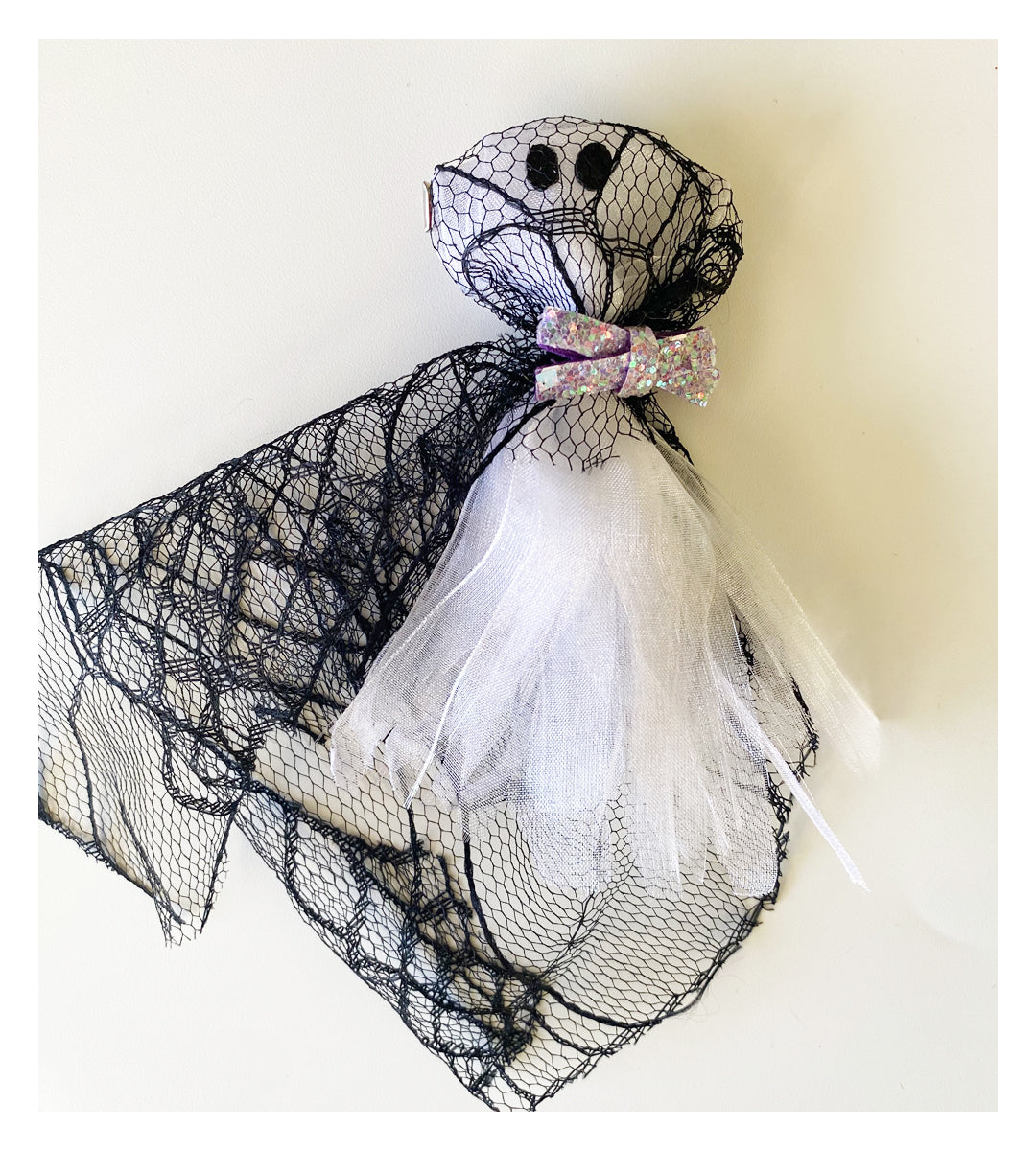 Olivia's Chic Ghost Hair Clip